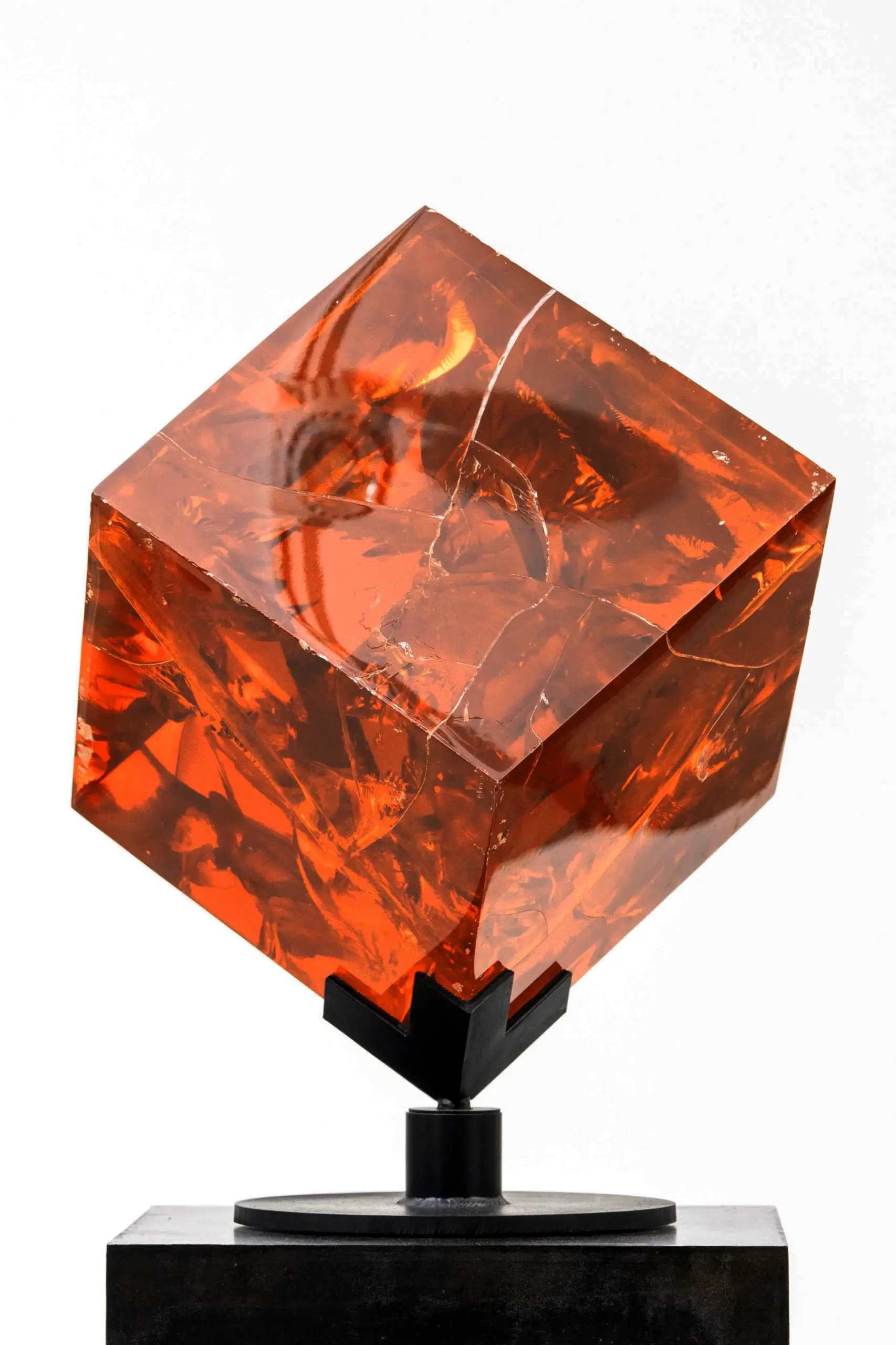 ÁMBAR ELEVADO AL CUBO
