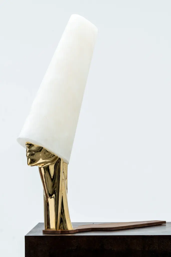 DAMA FUTURA 1