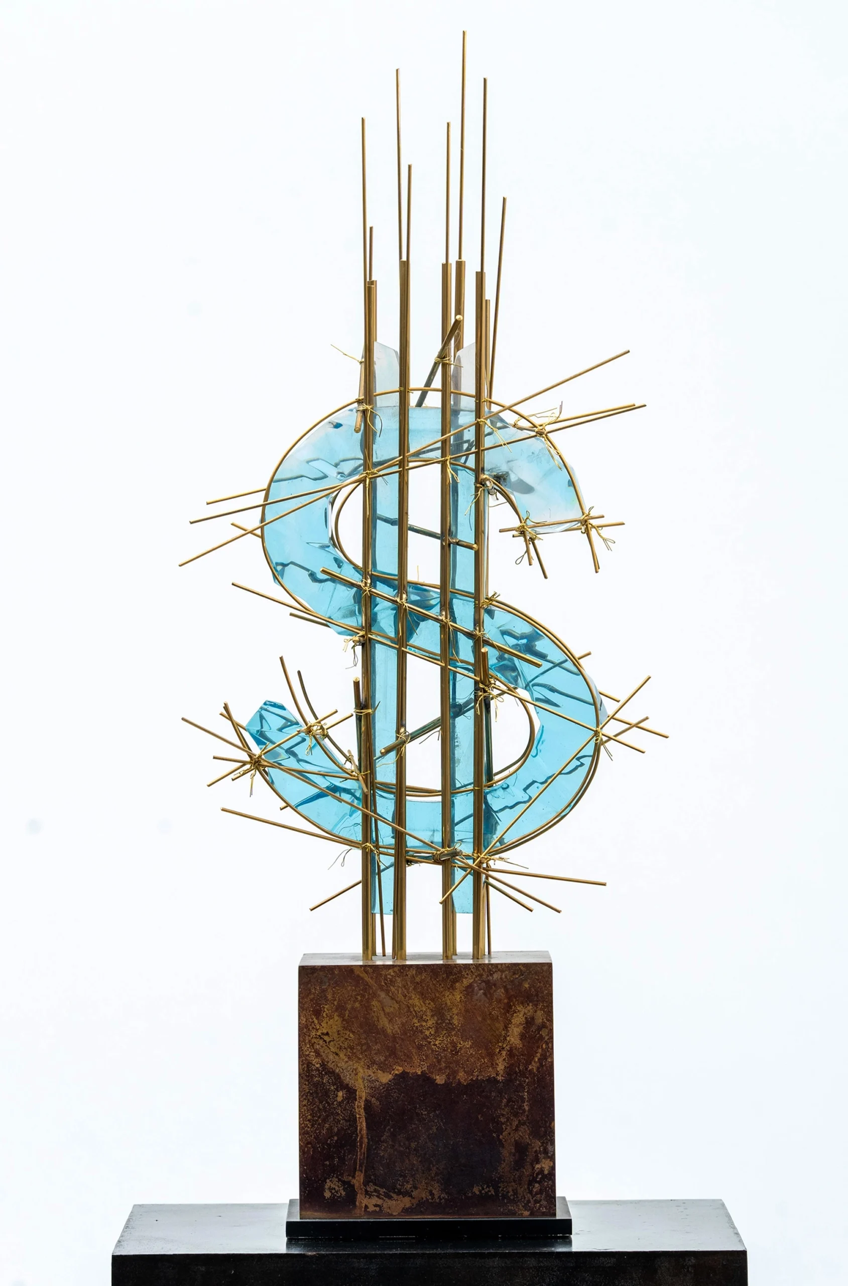 EL SIMBOLO CAPITAL